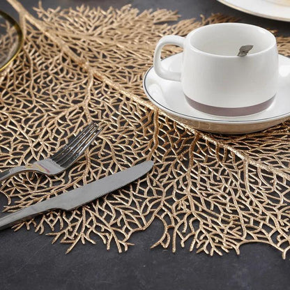 Chic Golden Leaf Dining Mat: Elegant Heat-Resistant Table Protector & Stylish Accent